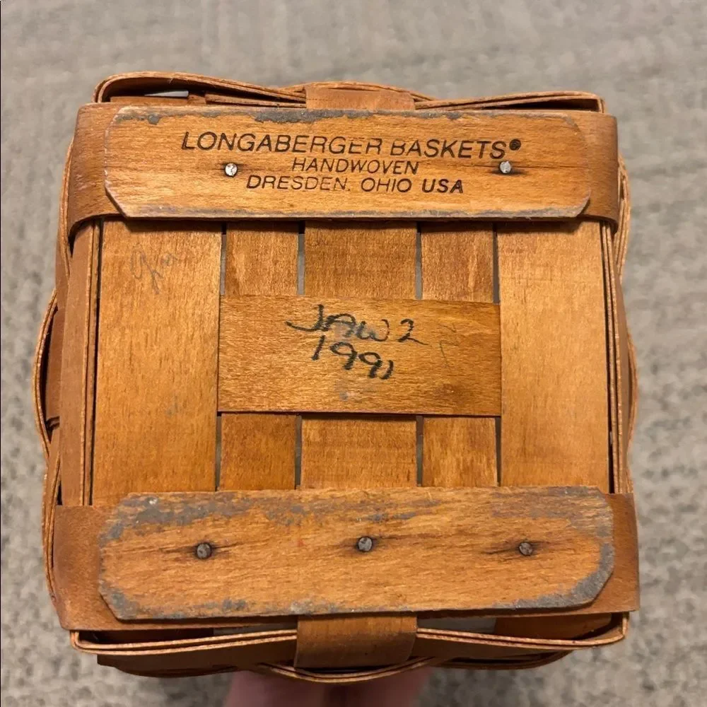 🎀Vintage🎀Longaberger 1991 Tall Brown Woven Basket with Handle